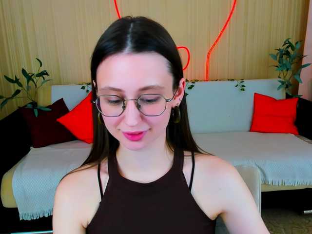 YourLovellyStory webcam