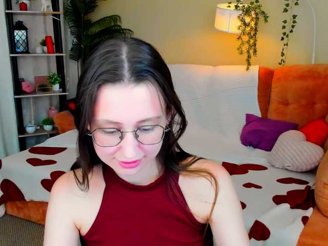 YourLovellyStory webcam