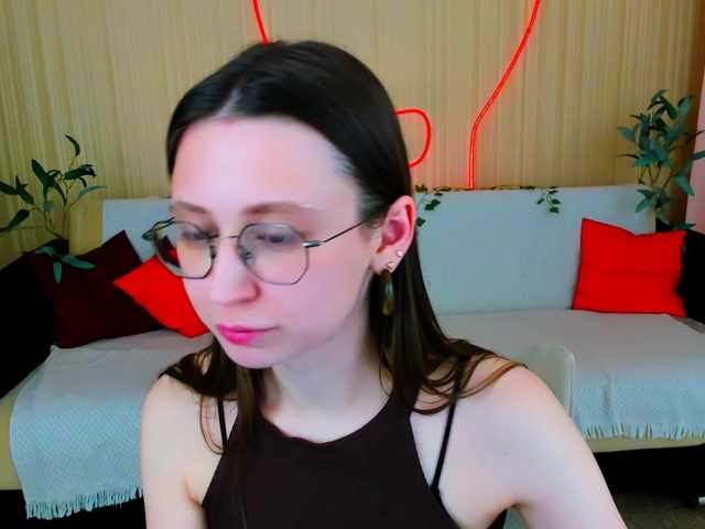 YourLovellyStory webcam