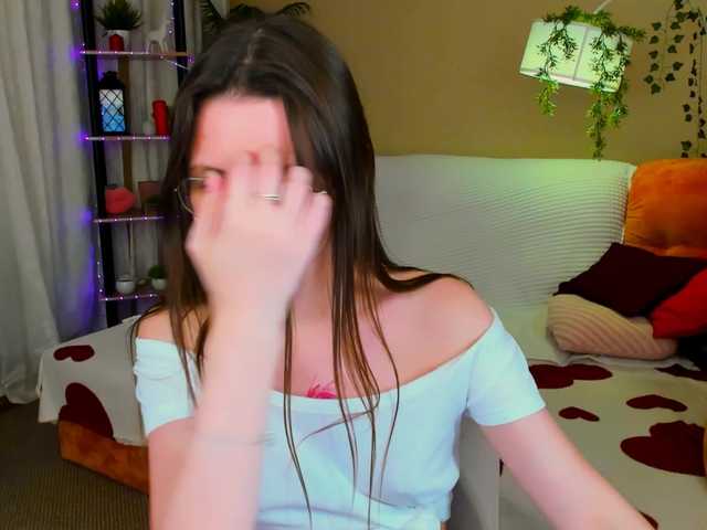 YourLovellyStory webcam
