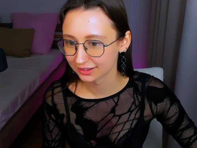 YourLovellyStory live cam on BongaCams