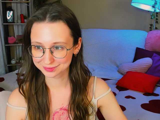 YourLovellyStory webcam