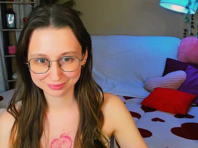 YourLovellyStory webcam