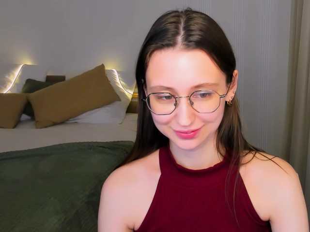 YourLovellyStory webcam