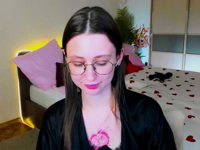 YourLovellyStory webcam