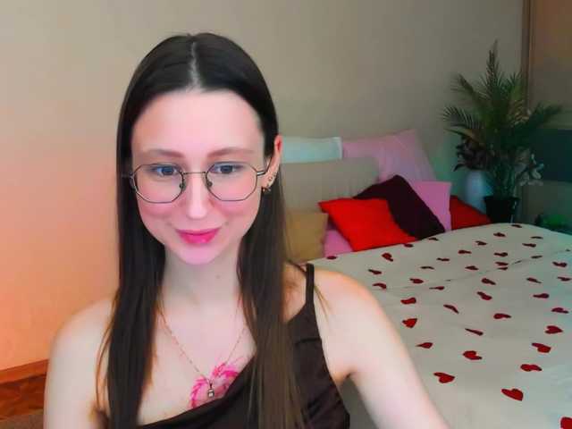 YourLovellyStory webcam