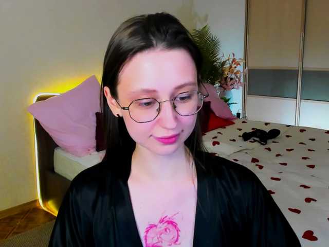 YourLovellyStory webcam