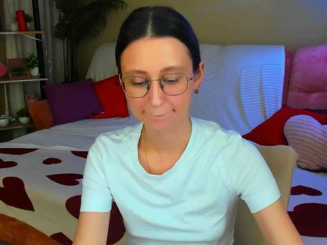 YourLovellyStory webcam