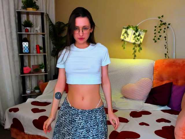 YourLovellyStory webcam