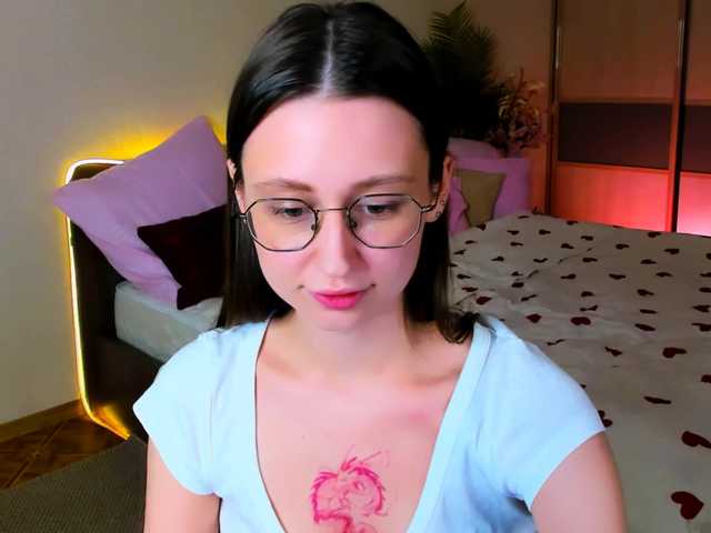 YourLovellyStory webcam