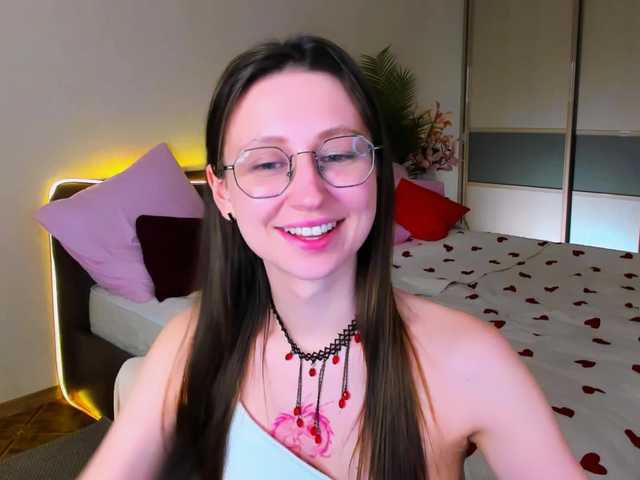 YourLovellyStory webcam