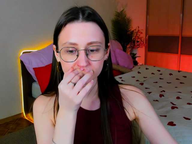 YourLovellyStory webcam
