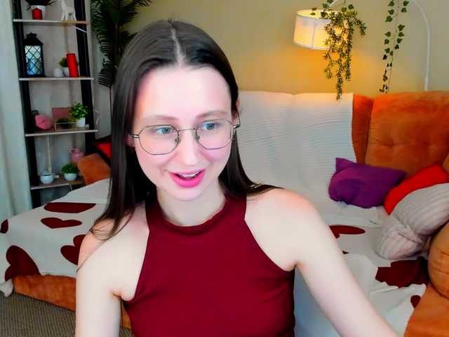 YourLovellyStory webcam