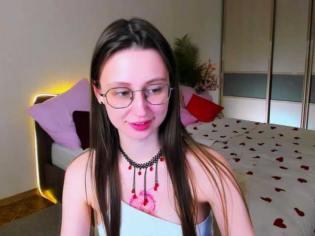 YourLovellyStory webcam