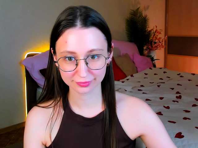 YourLovellyStory webcam