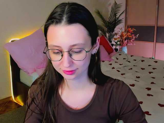 YourLovellyStory webcam