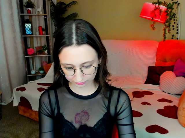 YourLovellyStory live cam on BongaCams