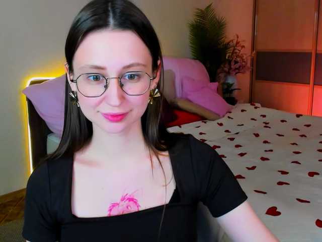 YourLovellyStory webcam