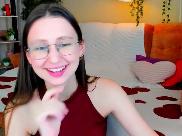 YourLovellyStory webcam