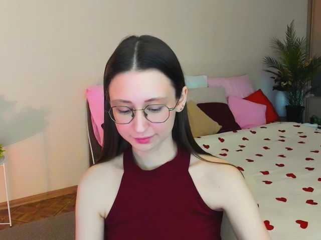 YourLovellyStory webcam