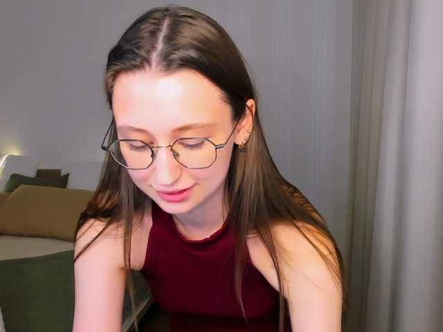 YourLovellyStory webcam