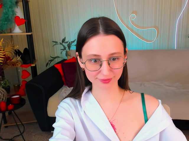 YourLovellyStory webcam