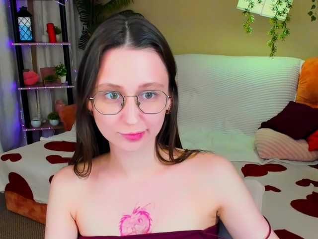 YourLovellyStory webcam