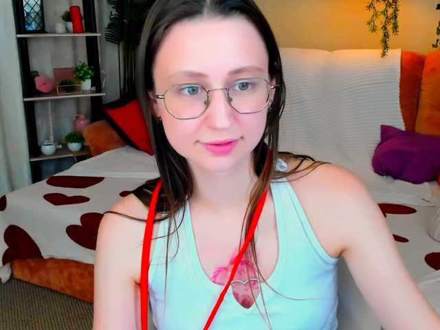 YourLovellyStory live cam on BongaCams