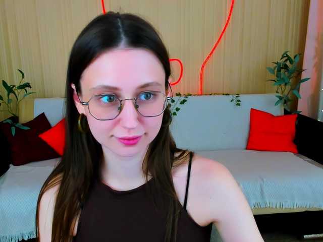 YourLovellyStory webcam