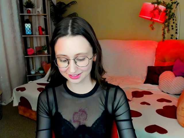 YourLovellyStory live cam on BongaCams