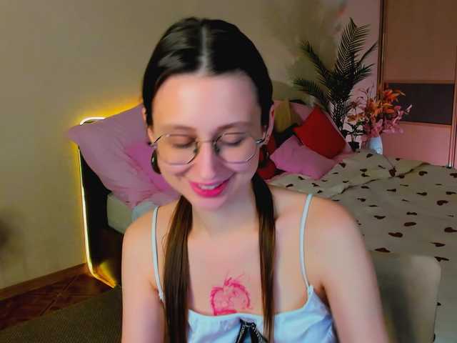 YourLovellyStory webcam