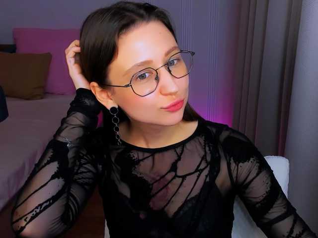 YourLovellyStory live cam on BongaCams