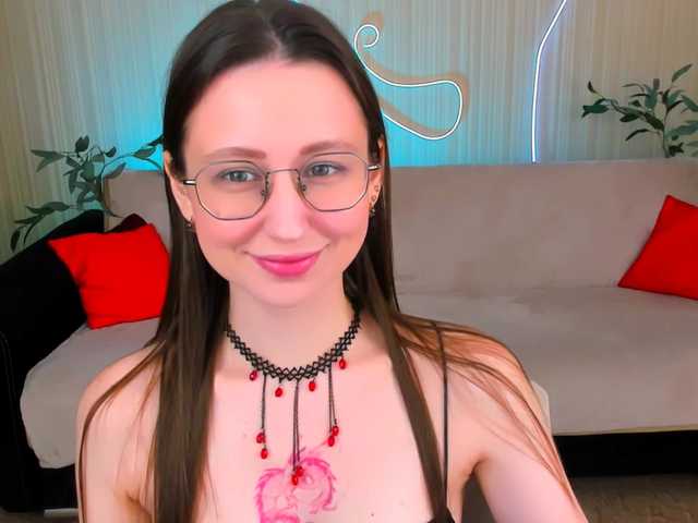 YourLovellyStory webcam