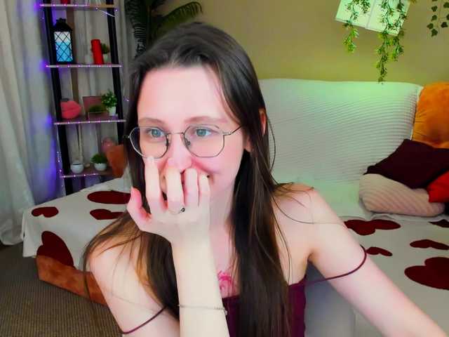 YourLovellyStory webcam