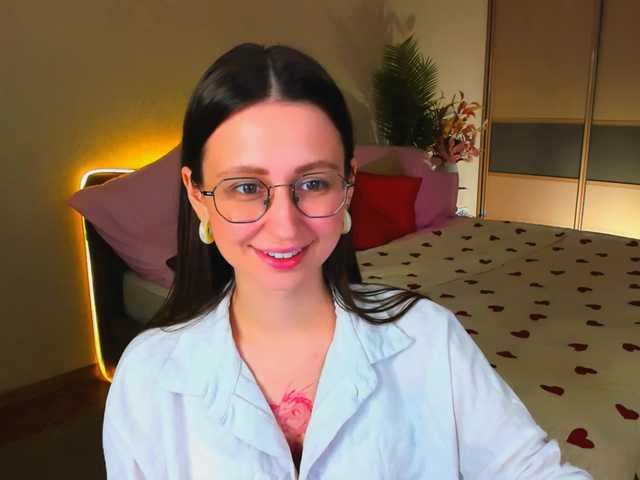 YourLovellyStory webcam