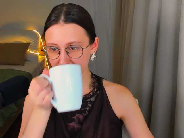 YourLovellyStory live cam on BongaCams