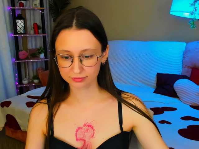 YourLovellyStory live cam on BongaCams