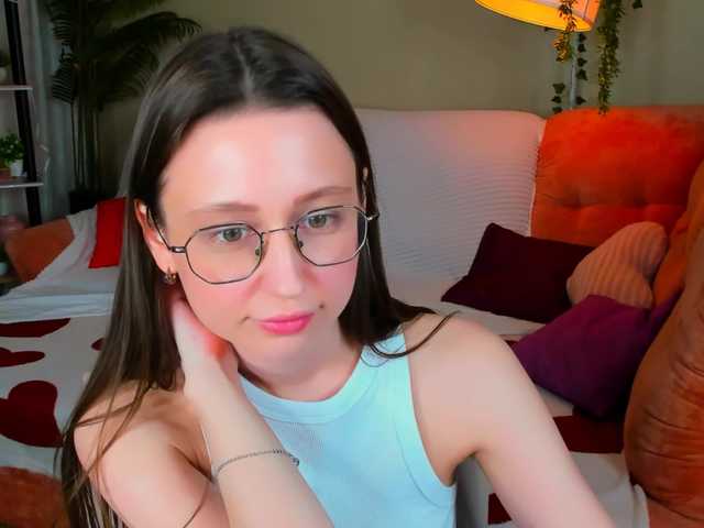YourLovellyStory webcam