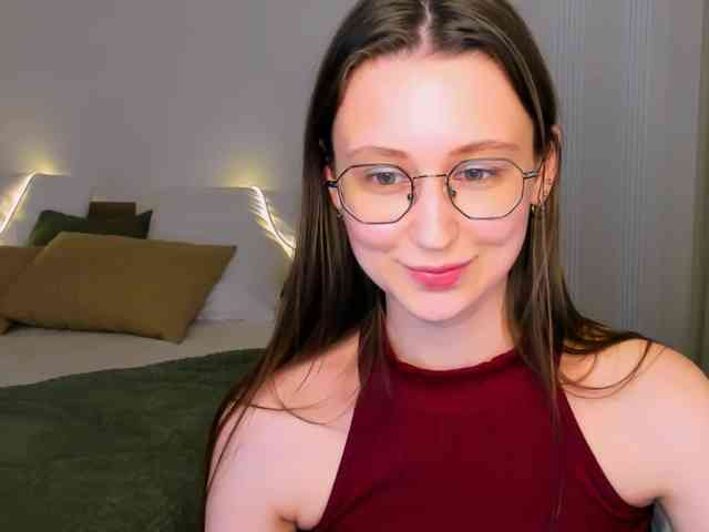 YourLovellyStory webcam