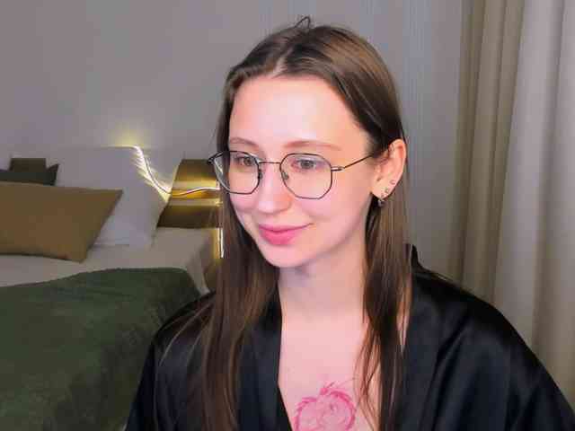 YourLovellyStory webcam