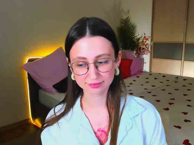 YourLovellyStory webcam