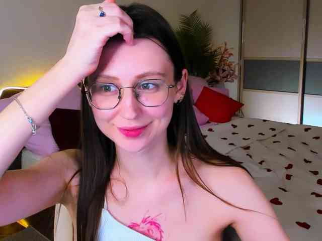 YourLovellyStory webcam