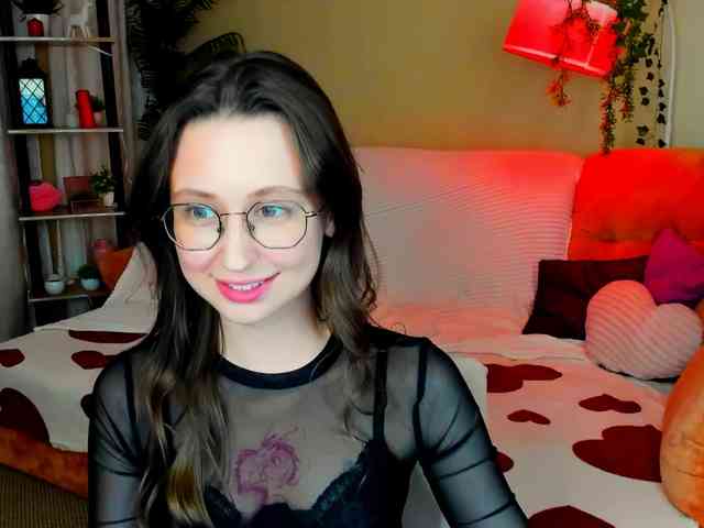 YourLovellyStory webcam