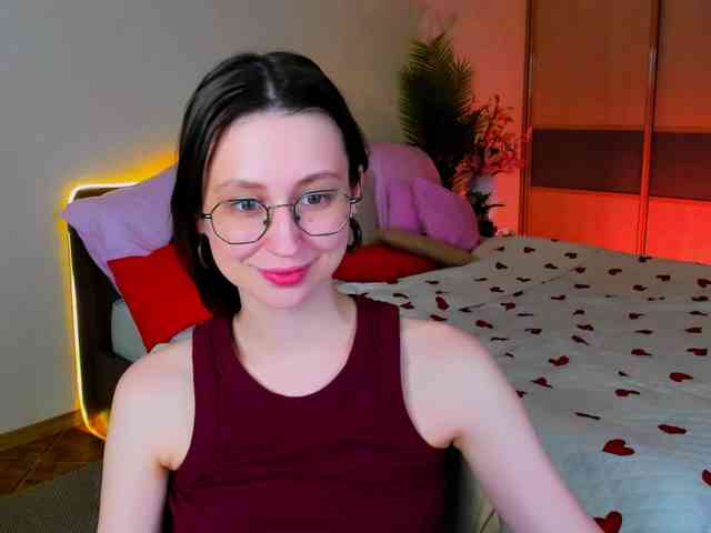 YourLovellyStory webcam