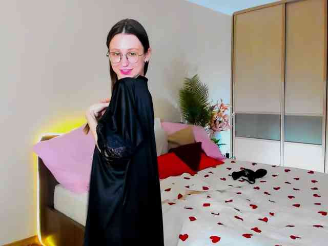 YourLovellyStory webcam