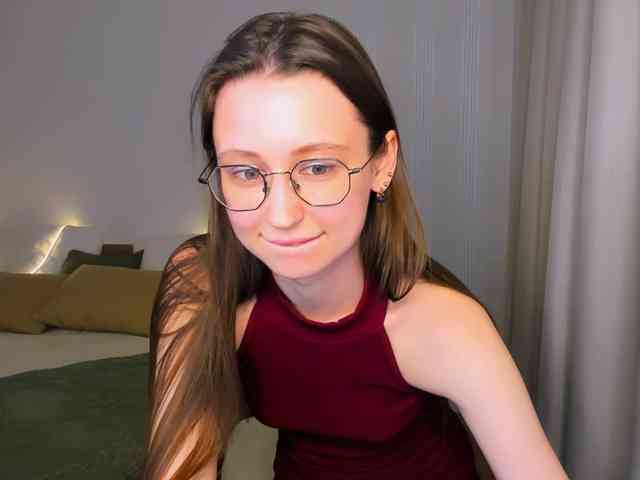 YourLovellyStory webcam