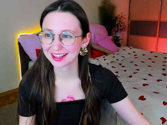 YourLovellyStory webcam