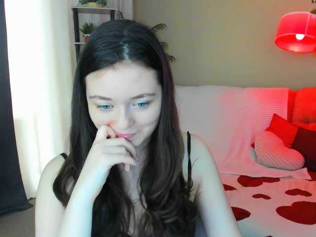 AlluringLookk live cam on BongaCams