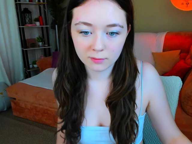 AlluringLookk live cam on BongaCams