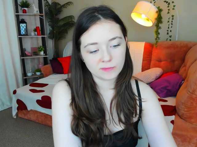 AlluringLookk live cam on BongaCams